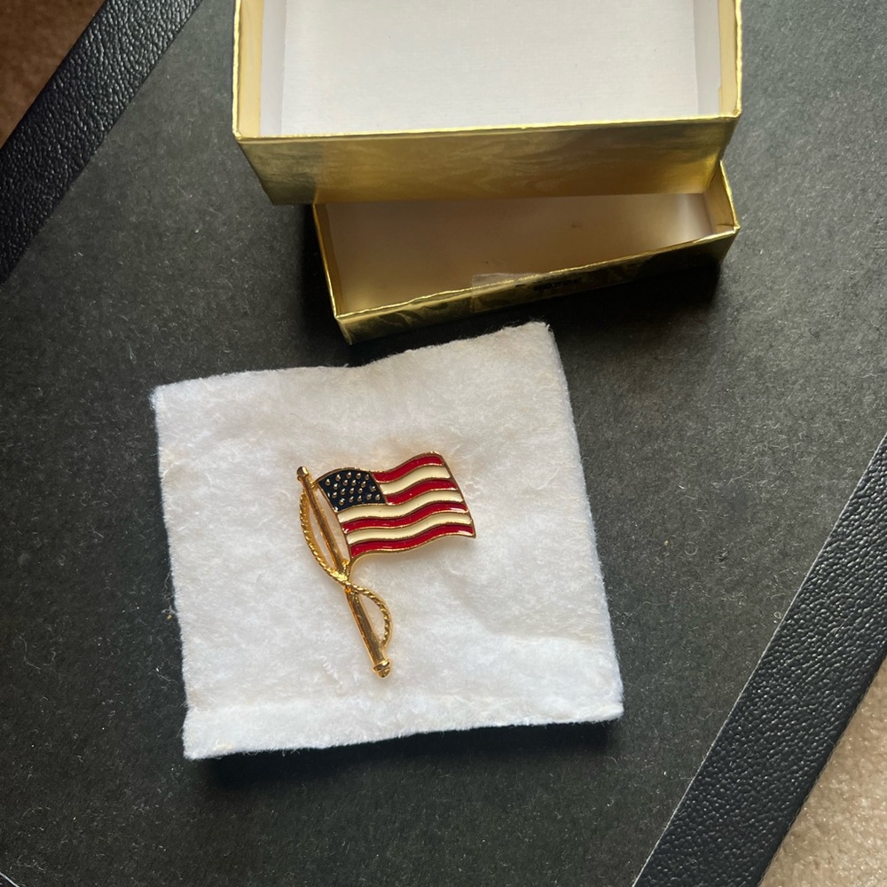 Premier Designs American Flag Pin Brooch